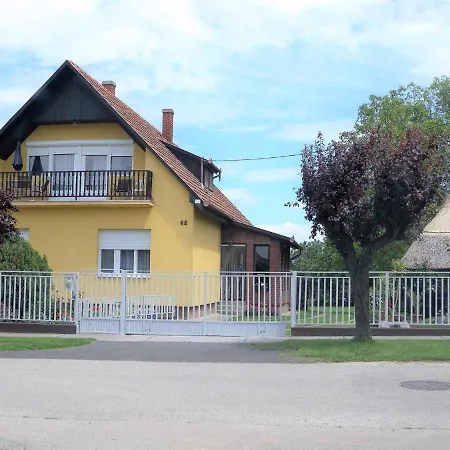 4 Balatonberény