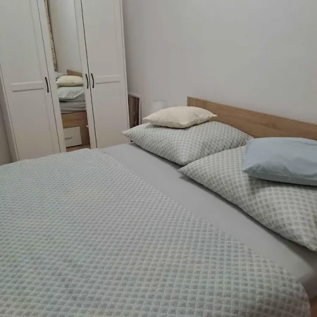 4 Apartament