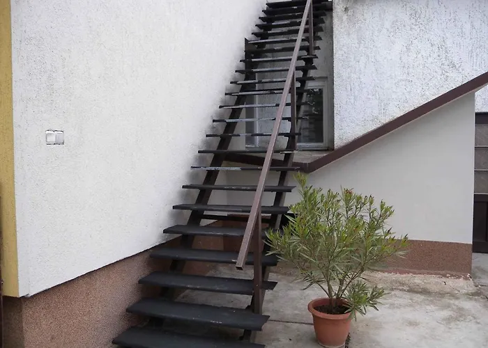 4 Apartament *