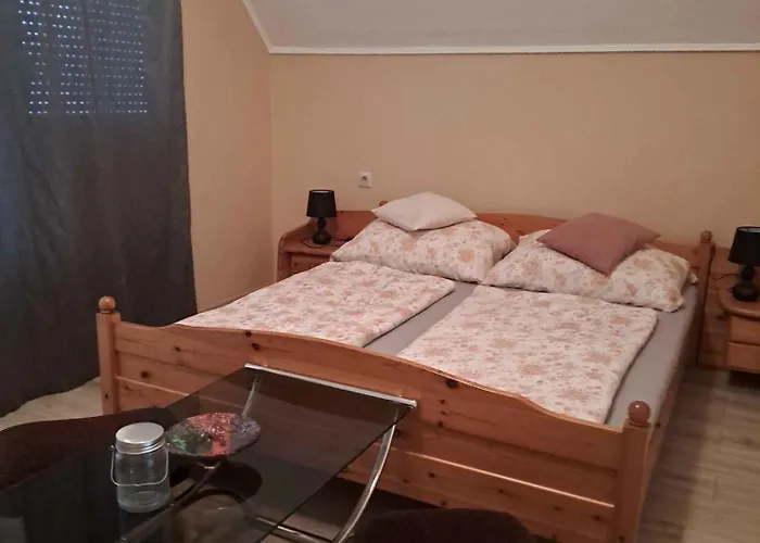 Apartament 4